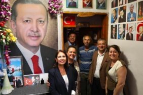 Evinin-her-kosesini-Erdoganin-fotograflariyla-kapladi-featured