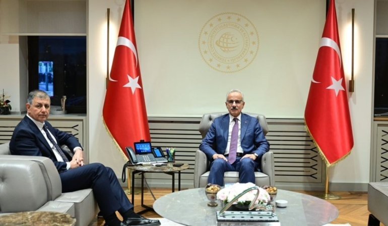 Ankara'da İzmir ulaşımı masada: Başkan Tugay ile Uraloğlu bir araya geldi