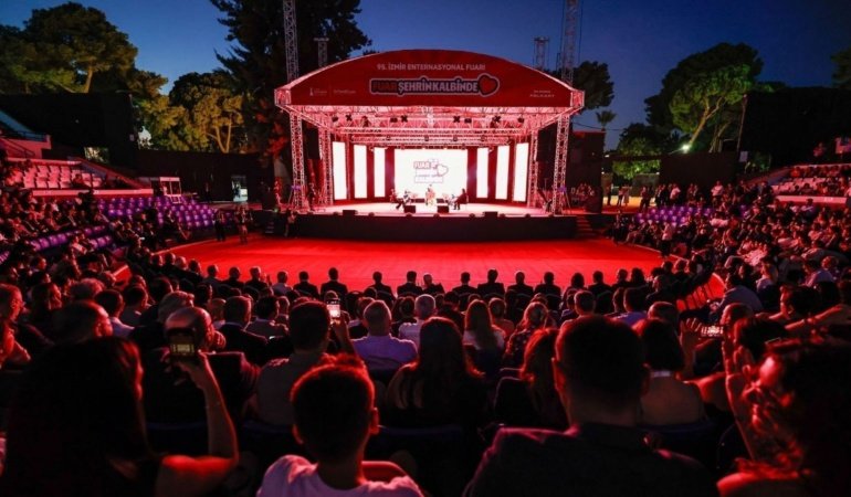Atatürk’ün mirası 95 yaşında: İzmir Enternasyonal Fuarı açıldı