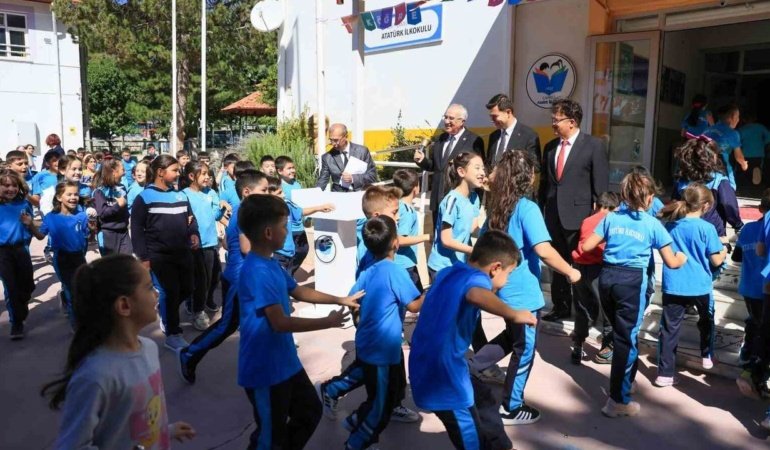 Çameli'de 2026-2027 eğitim öğretim yılı düzenlenen törenle başladı