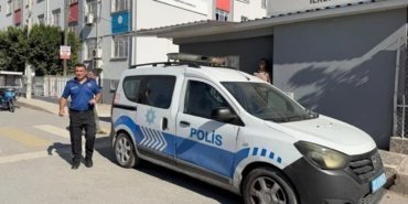 Ilkokul-ogrencisinin-cantasindan-tabanca-cikti-featured