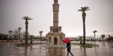 Izmir-icin-saganak-uyarisi-Sicakliklar-dusecek-gok-gurultulu-yagis-geliyor-featured