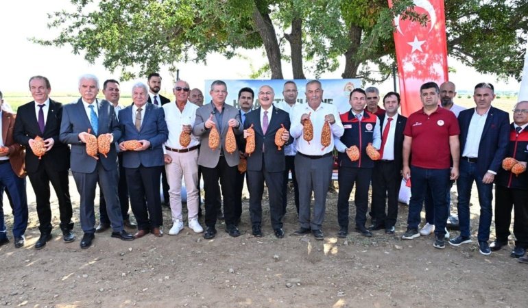 Tefenlili: Cevizde başarıya giden yol, badem için örnek olacak