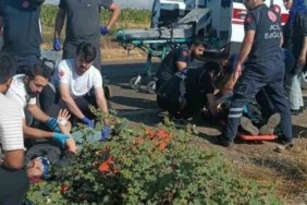 Tutun-iscilerini-tasiyan-minibus-devrildi-Isciler-hastanelik-oldu-featured