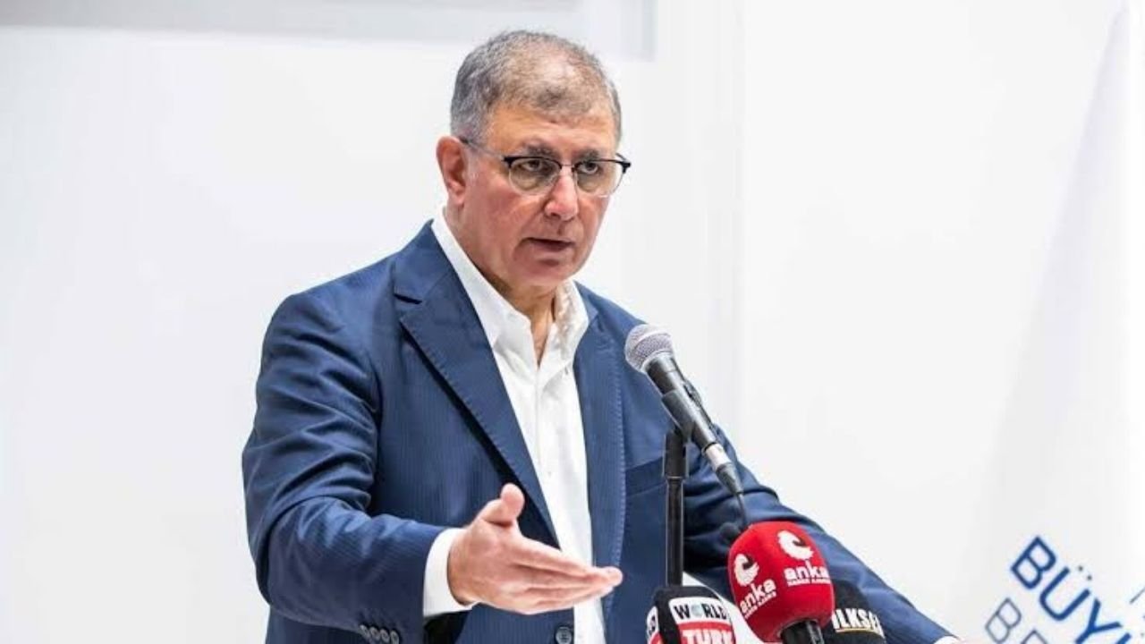 CHPden-Izmirlinin-12-milyon-oyu-ile-secilmisti-AK-Partiye-geciyor-Tugay-Bir-kararin-esigindeyim-featured