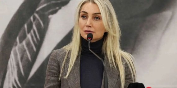 Dilek-Imamoglu-AK-Partiye-gececek-iddiasi-featured